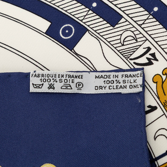Pre-Loved Hermes Astrologie Dies et Hore Silk Scarf - Picture 4 of 7